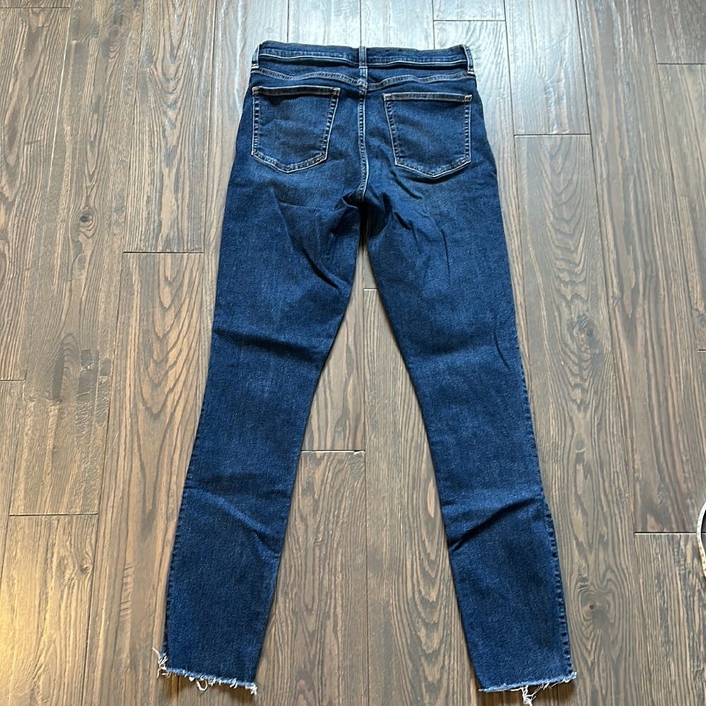Gap True Skinny High Rise - Picture 2 of 5